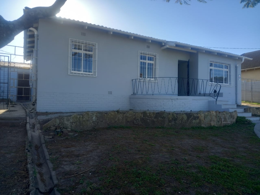 3 Bedroom Property for Sale in Cambridge West Eastern Cape